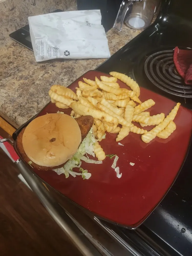 Chicken Breast Sandwich with Fries